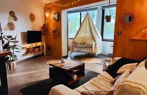 Pezenas Apartment | Love and bubbles : Private Jacuzzi π 5 min walk from the heart of town π«