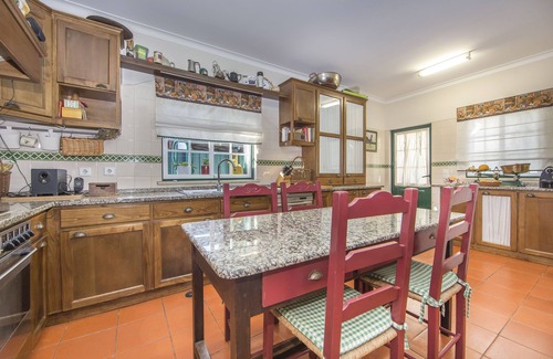 Sao Simao House | Love Peace & Azeitão - (Dog Friendly)