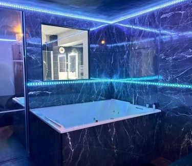 Cergy Apartment | Love room cergy 13h-18h uniquement