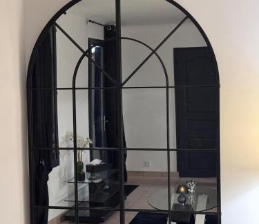Montargis House | Love room