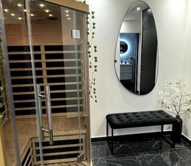 Saint-Ouen-l'Aumone Apartment | Love Room, Luna Spa APRÈS-MIDI 13h à 18h