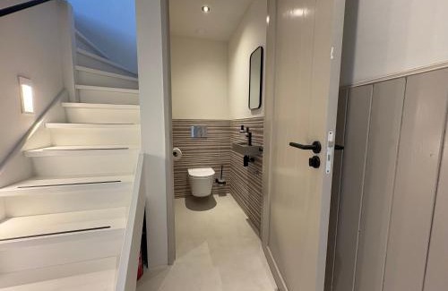 Loon House | Lovelee Dune Suites