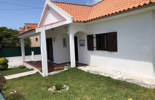 Fontanelas House | LOVELLY VILLA WITH GARDEN in small village near Sintra/Cascais coast and Lisbon