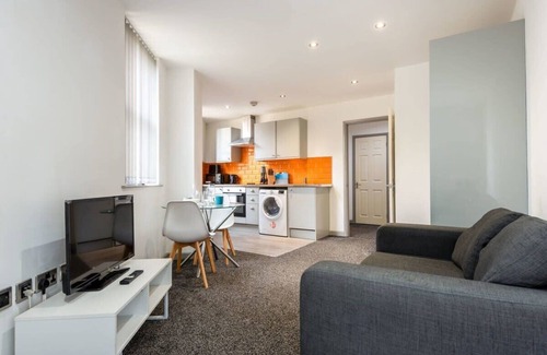 Halifax Apartment | Lovely 1 Bed Budget Flat in Central Halifax