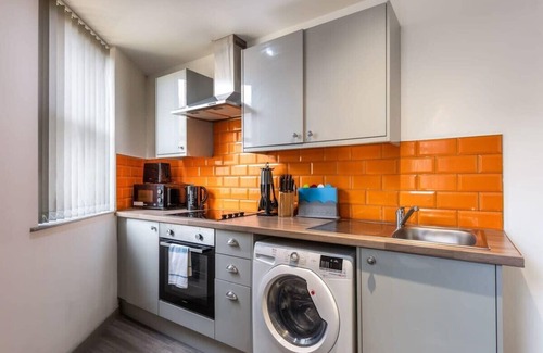 Halifax Apartment | Lovely 1 Bed Budget Flat in Central Halifax