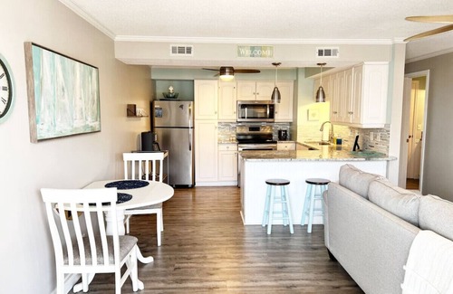 Ocean Isle Beach Condo | Lovely 1 Bedroom Condo with Pool Ocean Isle Beach