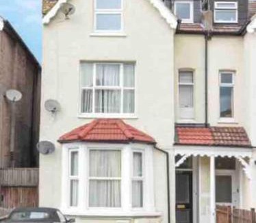 Trinity Apartment | Lovely 1 bedroom flat in quiet Wimbledon