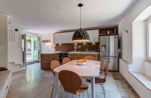 Mali Losinj Apartment | Lovely 15th Century apartment in Osor