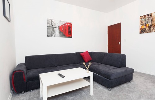 Harehills Apartment | Lovely 2 bedroom apartment near Leeds - Ruth B