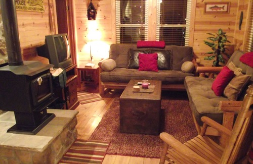 Bladensburg Cabin | Lovely 2 Bedroom Cabin At Indian Bear Lodge Resort