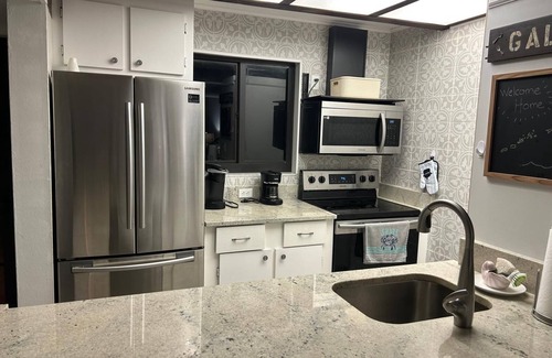 Key Largo Condo | Lovely 2-bedroom condo in Key Largo with private beach, WiFi and fitness room