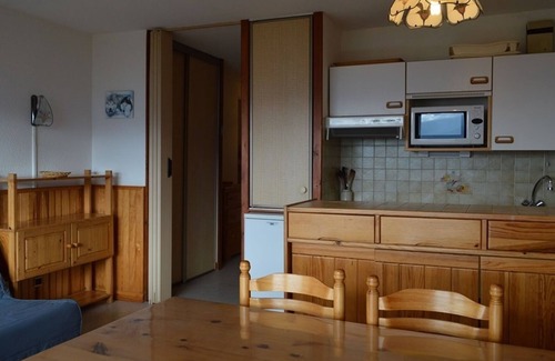 Font-Romeu-Odeillo-Via Apartment | Lovely 2-room cabin with balcony and parking in Font-Romeu