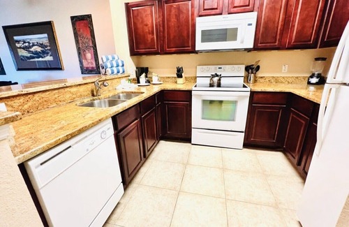 Davenport House | Lovely 2Bed 2Bath Condo in Tuscana Resort-2SLTCO4