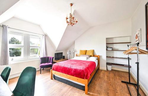 Harringay Apartment | Lovely 3 Bed for Families, Contractors, Relocation