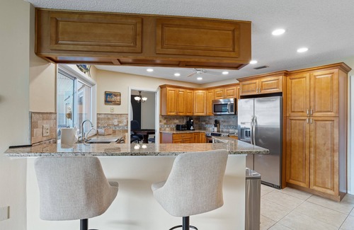 Gulf Harbors House | Lovely 3 bedroom pool home sleeps up to 8!