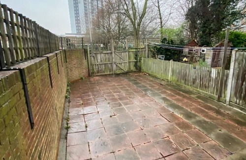 King's Park Apartment | Lovely 3 Bedroom Apartment in the Heart of Hackney