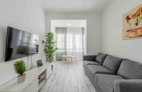 Queluz Apartment | Lovely 3-bedroom condo w/free parking on premises