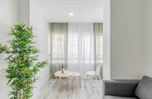 Queluz Apartment | Lovely 3-bedroom condo w/free parking on premises