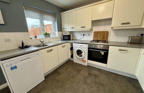 Cheltenham House | Lovely 3 bedroom house in East Cheltenham. Ideal for race goers and working away from home