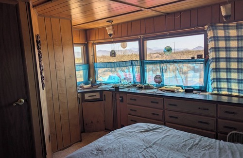 Tucson House | Lovely 3-bedroom private mobile home with WiFi in Tucson