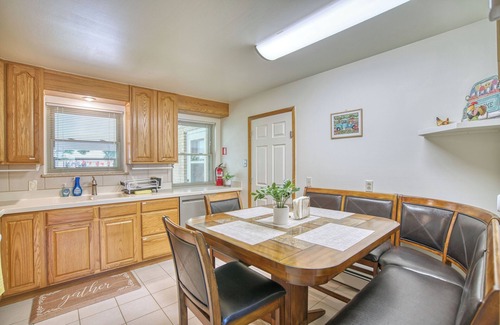 Longmont House | Lovely 3 Bedroom Ranch Style Home in the Heart of Longmont