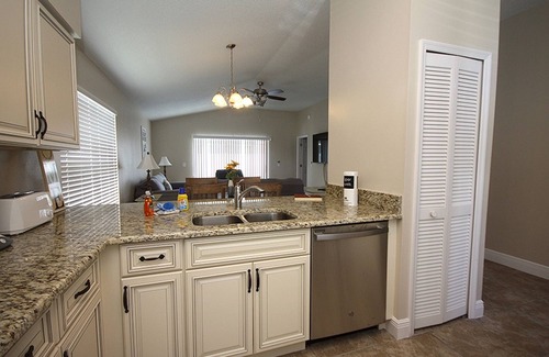 Chatham Park House | Lovely 3 bedroom with pool and more that will fit the whole family.