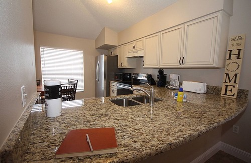 Chatham Park House | Lovely 3 bedroom with pool and more that will fit the whole family.