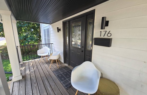 Summerhill House | Lovely 3-BR 2.5 Bath Artist's Home in Walkable Intown Atlanta Neighborhood