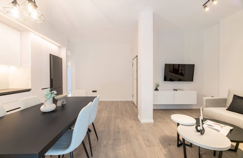 Ilisia Apartment | Lovely 3BR Apartment in Pangrati