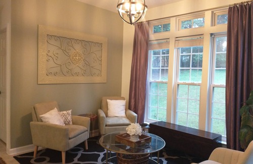 Paw Creek House | Lovely 4 Bed House in Desirable Community Near Shops