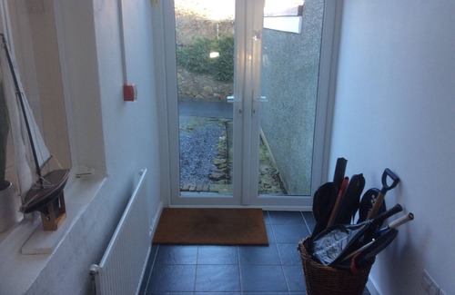 Bangor House | Lovely 4-bed Victorian House in Bangor by the sea
