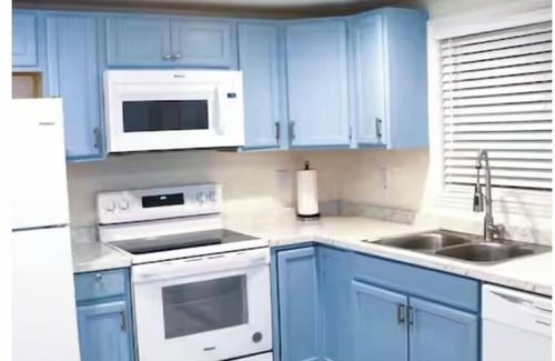 Holly Springs House | Lovely 4-bedroom house in Holly Springs with AC, WiFi