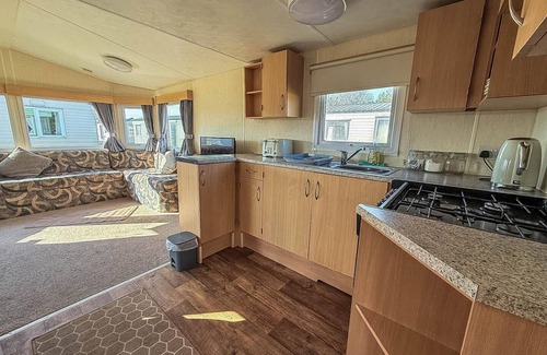 Skegness House | Lovely 8 berth caravan at Southview Holiday Park ref 33082F