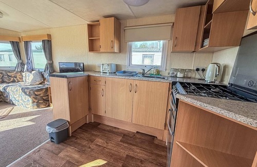 Skegness House | Lovely 8 berth caravan at Southview Holiday Park ref 33082F
