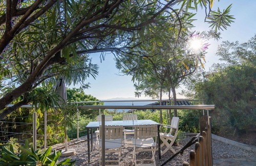 Le Rayol Apartment | Lovely apartment for 4 people with A/C, WIFI, TV, terrace and parking