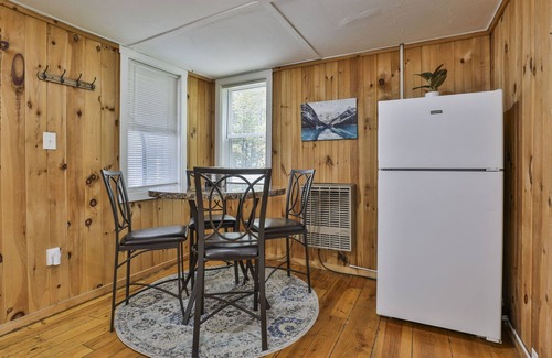 Weirs Beach Cottage | Lovely and Cozy Cottage in Laconia