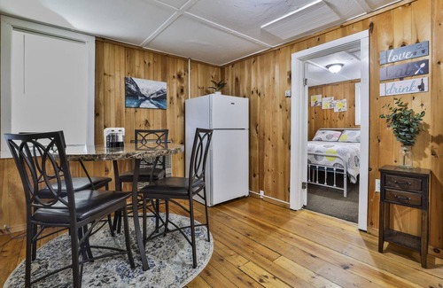 Weirs Beach Cottage | Lovely and Cozy Cottage in Laconia