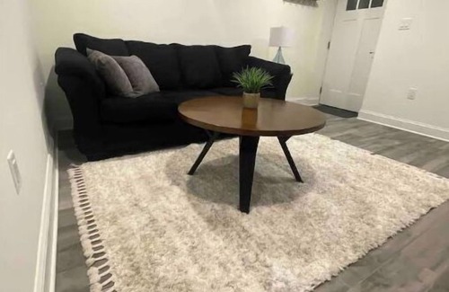 Lyndhurst House | Lovely and modern one bedroom unit