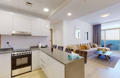 Discovery Gardens Apartment | Lovely and spacious 1 bedroom with extra sofa bed
