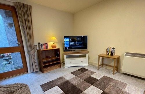 Ballater House | Lovely and Spacious 2BD Holiday Retreat Ballater