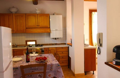 Pieve di Chio Apartment | Lovely apartment for 4 guests with private pool, WIFI, TV and pets allowed