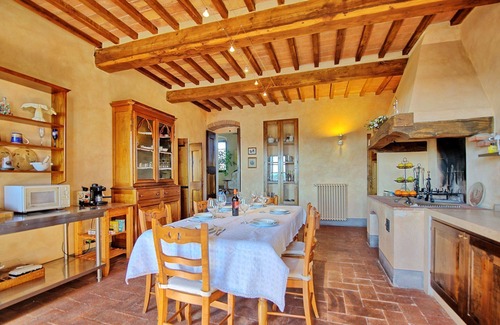 Colle di Val d'Elsa Apartment | Lovely apartment with WIFI, TV, terrace, panoramic view and parking, close to San Gimignano