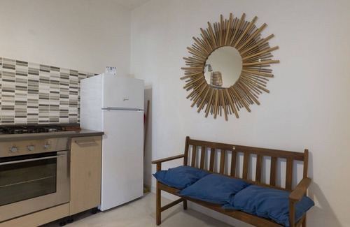 Torre Vado Apartment | Lovely apartment for 4 people with A/C, TV, patio, pets allowed and parking