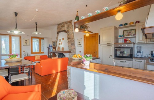 Paduledda Apartment | Lovely apartment for 6 guests with WIFI, A/C, TV and terrace
