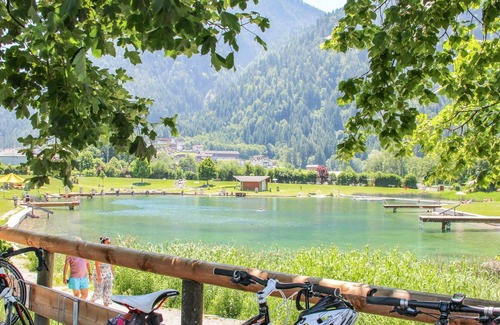 Bruck am Ziller Apartment | Lovely apartment for 10 guests with WIFI, TV, terrace and parking