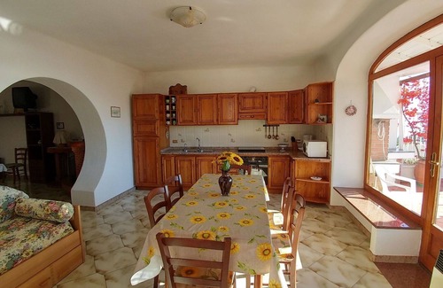 Fiaiano Apartment | Lovely apartment for 9 guests with WIFI, A/C, TV and terrace