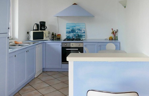 Monade Santa Lucia Villa | Lovely apartment in villa with pool, A/C, WIFI, TV, patio, pets allowed, panoramic view and park.