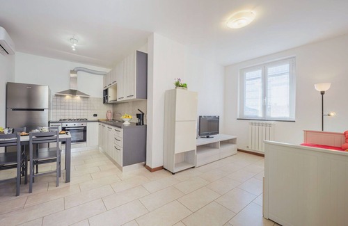 Sestri Levante Apartment | Lovely apartment for 5 people with A/C, WIFI, TV, patio and pets allowed
