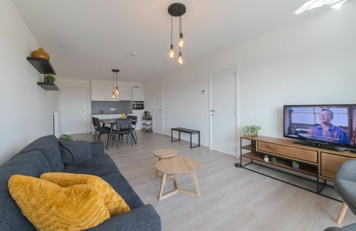 Blankenberge Apartment | Lovely apartment for 4 people with WIFI, pool, TV and balcony