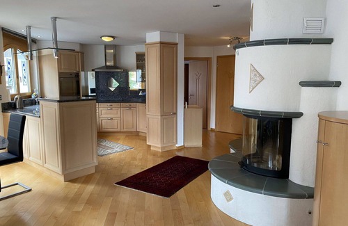 Saas Almagell Apartment | Lovely apartment for 4 people with WIFI, hot tub, TV, balcony and parking